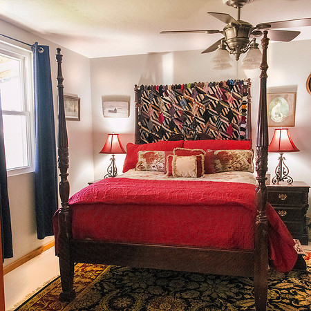 AB7BCottage copyREDBR