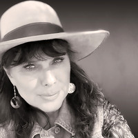 notext, sepia, carol markstrom