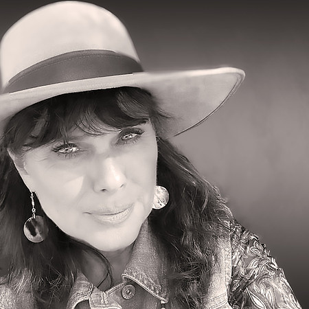 notext, sepia, carol markstrom